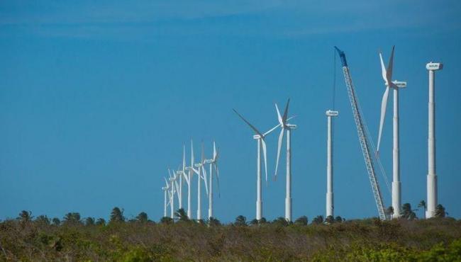 Governo federal pretende investir R$ 50 bilhões em energia renovável neste ano