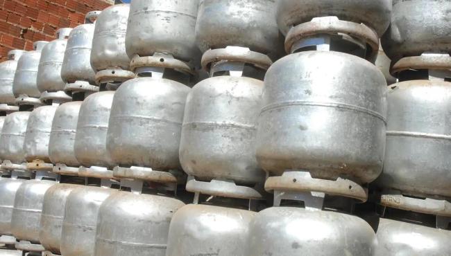 Governo libera R$ 330 milhões para segurar preço do gás de cozinha