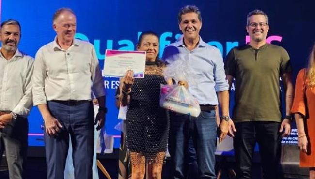 Governo realiza formatura de alunos do Qualificar ES na Região Metropolitana do ES