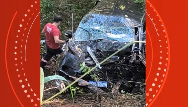 Grave acidente com vam na BR-262 deixa 8 pessoas feridas no ES