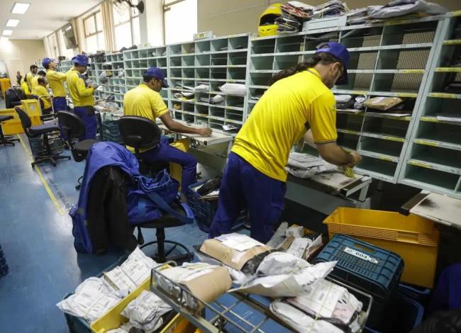 Greve nos Correios: TST determina manutenção de 80% do efetivo