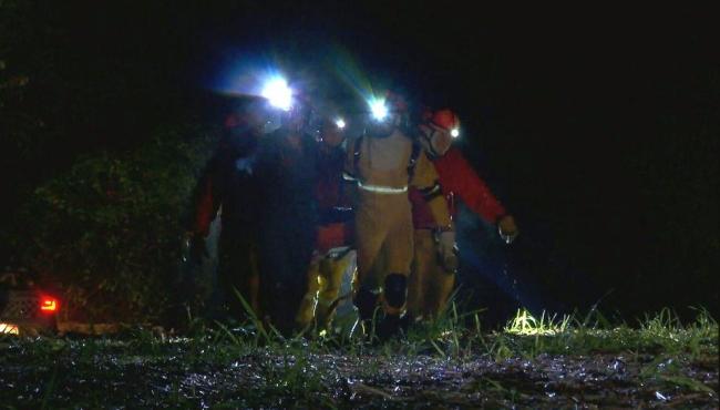 Gruta em Altinópolis, SP, onde nove bombeiros civis morreram passa por perícia nesta segunda-feira (1º)
