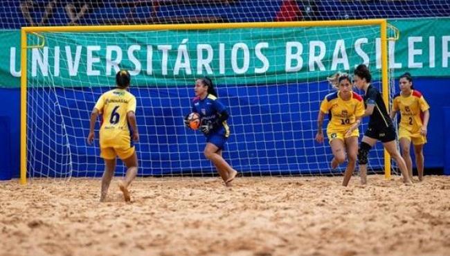 Guarapari, no ES, recebe 2 mil estudantes brasileiros para disputa do Jubs Praia