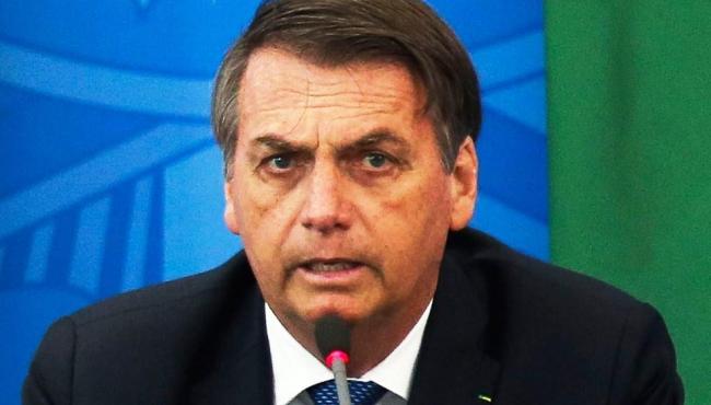 Guedes interrompe as férias e vai a reunião no Planalto convocada por Bolsonaro