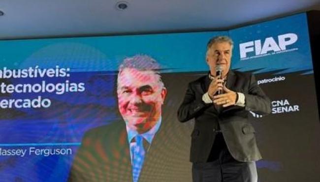 Head global da Massey Ferguson debate inovação e sustentabilidade no agro em fórum internacional