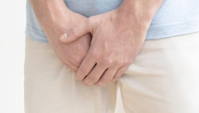 Homem de 22 anos descobre ter alergia aos próprios orgasmos