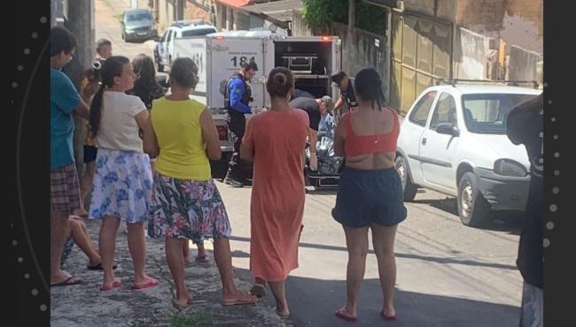 Homem é encontrado morto com golpes de faca no peito, no ES