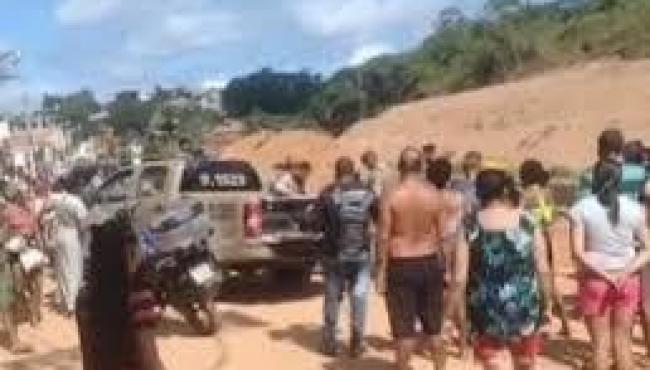 Homem é linchado e morto após matar companheira