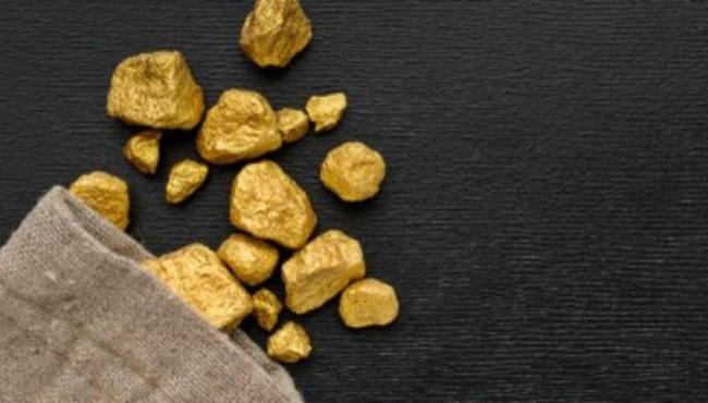 Homem é processado por levar 1kg de ouro em vestes íntimas