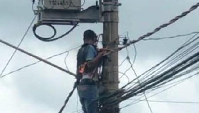 Homem fica com o corpo em chamas após choque elétrico em SP, mas sobrevive