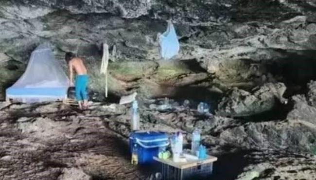 Homem que vivia há 12 anos dentro de caverna é encontrado e expulso pela polícia