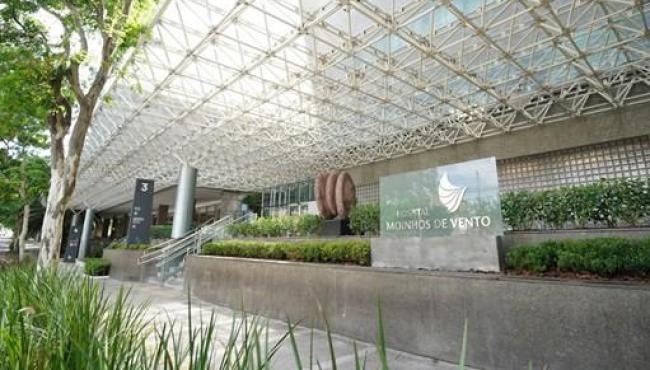 Hospital Moinhos de Vento é eleito a melhor empresa de saúde no ranking 2025 da Época Negócios