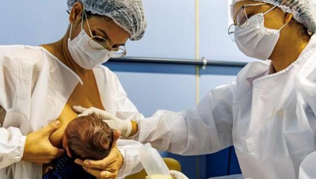 Hucam-Ufes orienta mães sobre a importância da doação de leite materno