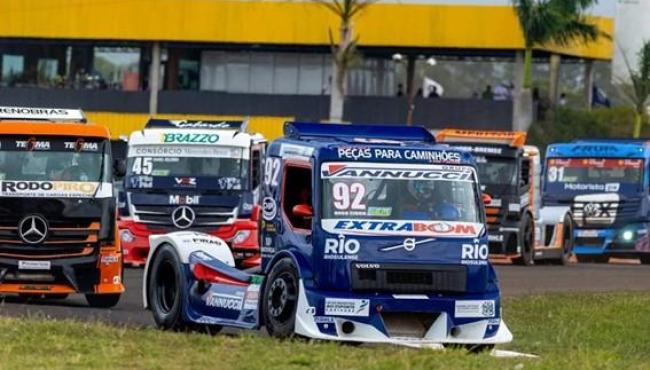 Hugo Cibien conquista pódio na Copa Truck após revisão técnica