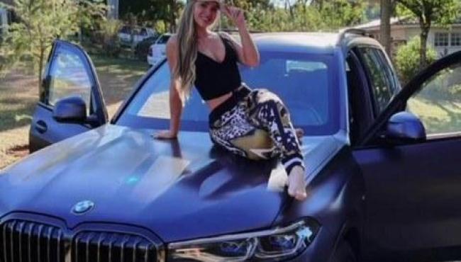 Hulk presenteia esposa com carro de luxo avaliado em mais de R$ 1 milhão