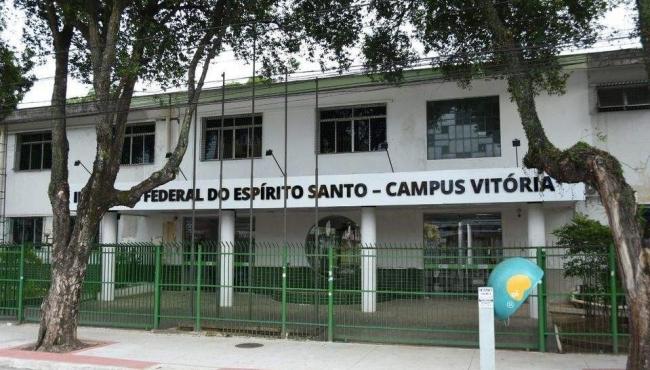 Ifes abre mais de mil vagas em cursos técnicos gratuitos; veja como se inscrever