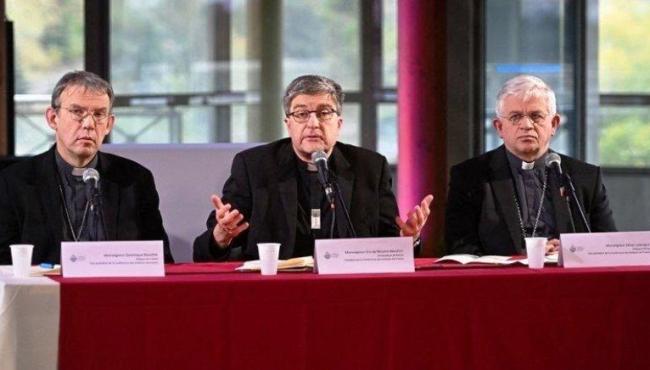 Igreja Católica venderá bens para indenizar vítimas de pedofilia