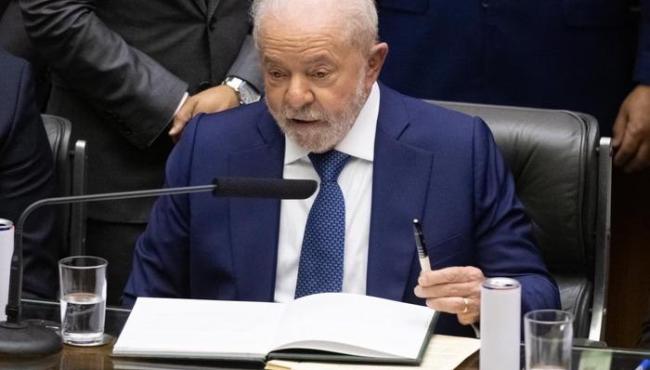 Impeachment de Lula protocolado na Câmara divide oposição