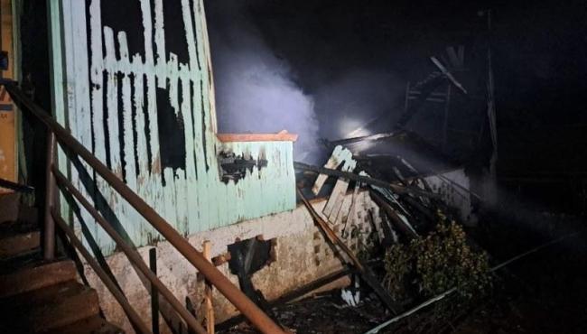 Incêndio em centro de tratamento deixa 11 mortos, no RS
