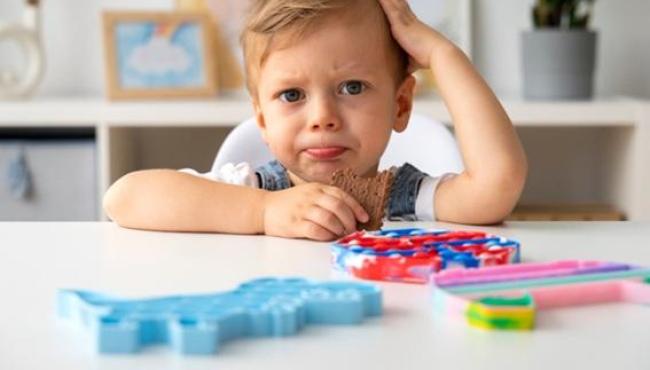 Infância: veja lista de comportamentos das crianças que parecem estranhos, mas são normais para o desenvolvimento