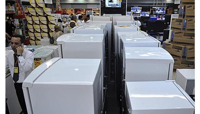 Inmetro orienta uso da geladeira para reduzir consumo de energia