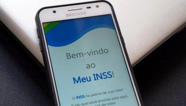 INSS paga o 13º da aposentadoria para três grupos nesta segunda-feira (5)