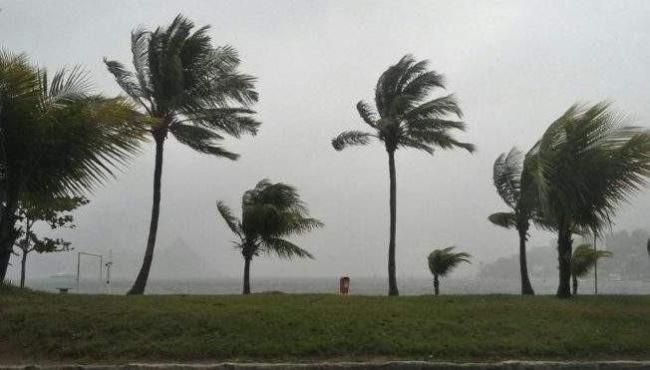 Instituto emite alerta de chuva, ventos fortes e granizo para o ES