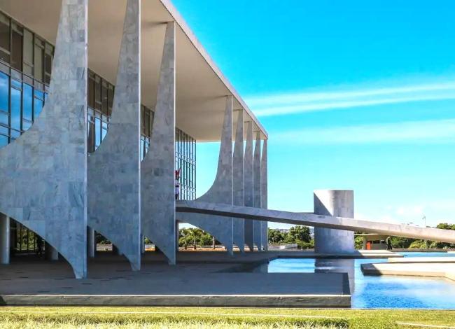 Instituto prevê impacto fiscal de R$ 40 bilhões com medidas de Lula