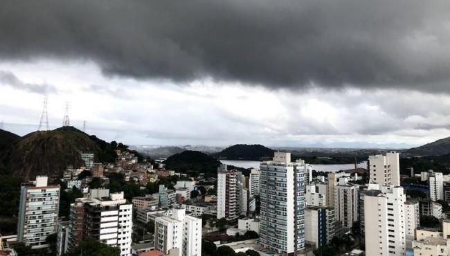 Institutos de meteorologia emitem avisos de chuva forte para o Espírito Santo