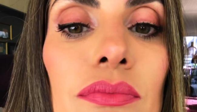 Isabella Fiorentino ensina truque para aumentar a boca