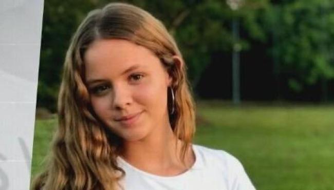 Jovem morre após complicação na extração de dentes do siso; mãe relembra queixa da filha