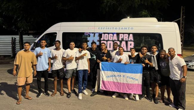 Jovens talentos de Conceição da Barra, no ES, participam de testes no América Futebol Clube, no Rio