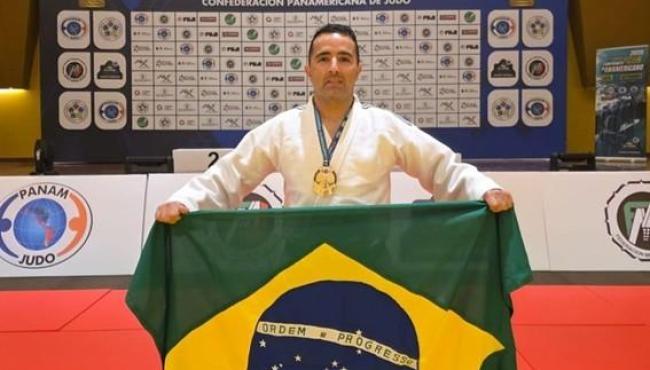 Judoca do Espírito Santo conquista Pan-Americano de Veteranos no México