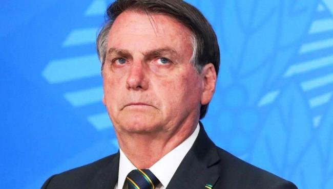 Juiz manda Bolsonaro excluir igrejas da lista de serviços essenciais