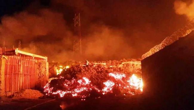 Lava do vulcão Nviragongo engole casas após erupção, mas para de avançar sobre cidade