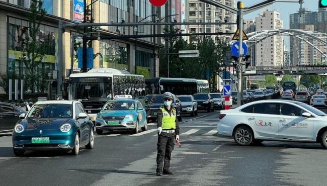 Licença para dirigir na China custa R$ 145 mil e leva até 10 anos para sair