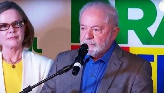 Lula anuncia Haddad, Rui Costa, Dino, Múcio e Vieira como ministros