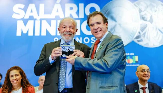 Lula diz que salário mínimo é baixo, mas aponta importância de direito
