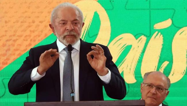 Lula envia ao Congresso nesta quarta-feira (13) projeto que regula redes sociais 