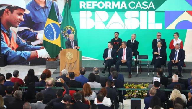 Lula lança programa de reforma de casas e defende ação para invisíveis