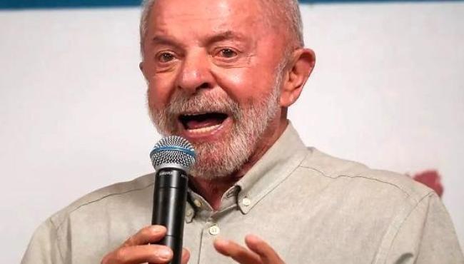 Lula sanciona lei que amplia benefícios para MEIs e envia ao Congresso PEC sobre tarifa zero no transporte coletivo