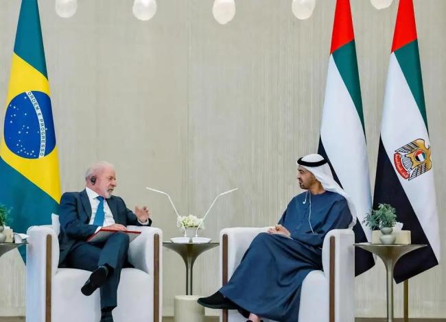 Lula se reuniu com presidente dos Emirados Árabes Unidos