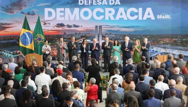 Lula veta integralmente PL da Dosimetria