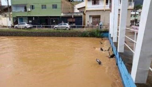Mais de 20 cidades do ES estão sob risco alto ou moderado para alagamentos ou deslizamentos