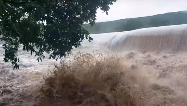 Mais uma barragem se rompe na Bahia; chega a 18 o número de mortos durante as chuvas