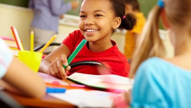 Manhã ou tarde? Veja prós e contras do horário de estudo do seu filho