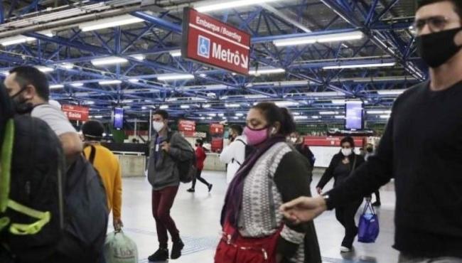 Média de mortes por Covid-19 fica acima de 200 depois de quase 3 meses