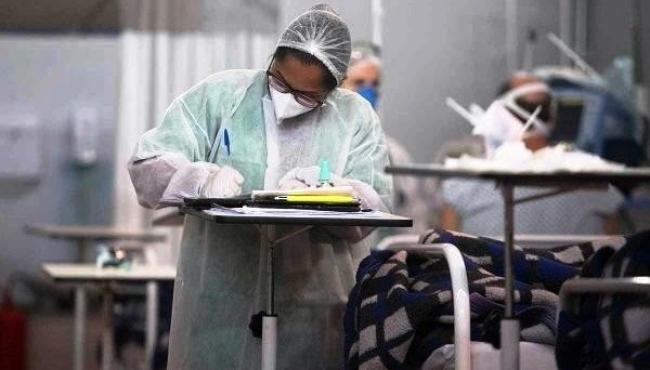 Média móvel de mortes por Covid-19 cai 10% e fica em 64 nesta sexta-feira (23)