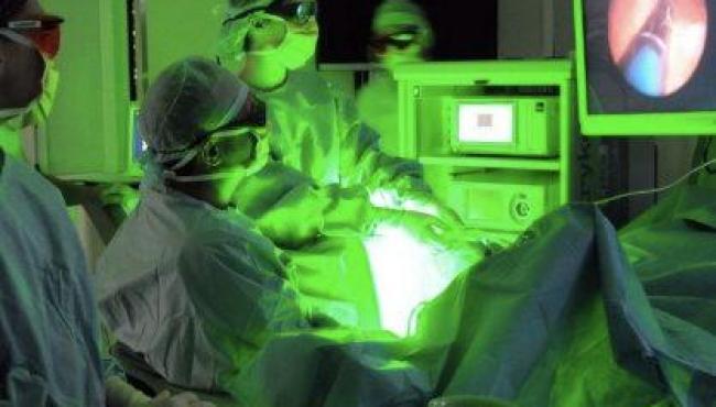 Médico explica sobre os avanços que a utilização do laser traz para a urologia