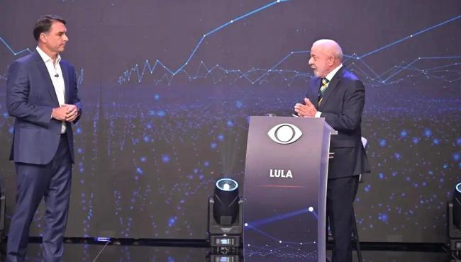 Mendonça diz que Flávio e Lula podem divulgar sigilos